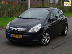 Zwart Gebruikt 2011 Opel Corsa Selection Hatchback | € 1.999 (Goede deal)