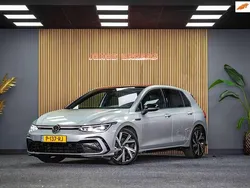 Grijs Gebruikt 2022 VW Golf VIII Business+ Hatchback | € 29.850 (Eerlijke prijs)