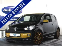 Zwart Gebruikt 2016 VW up! Hatchback | € 7.435 (Eerlijke prijs)