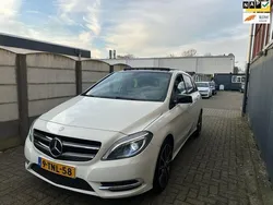 Wit Gebruikt 2014 Mercedes B180 Ambition MPV | € 13.499 (Eerlijke prijs)