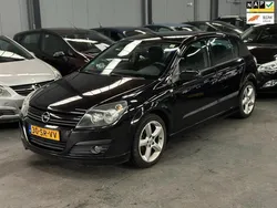 Zwart Gebruikt 2006 Opel Astra Sport Hatchback | € 2.249 (Eerlijke prijs)