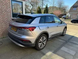 Zilver Gebruikt 2022 Audi Q4 e-tron SUV | € 33.995 (Eerlijke prijs)