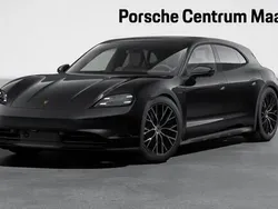 Zwart, metallic lak Nieuw 2024 Porsche Taycan Cross Turismo Sedan | € 144.851 (Eerlijke prijs)
