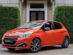 Oranje Gebruikt 2018 Peugeot 208 Hatchback | € 9.935 (Eerlijke prijs)
