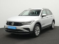 Zilver, metallic lak Gebruikt 2023 VW Tiguan Business SUV | € 36.900 (Super prijs)