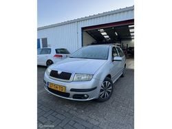 Grijs Gebruikt 2006 Skoda Fabia Hatchback | € 500 (Super prijs)