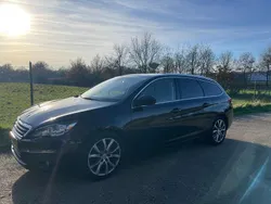 Blauw Gebruikt 2015 Peugeot 308 MPV | € 5.450 (Goede deal)