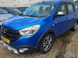 Blauw Gebruikt 2020 Dacia Lodgy MPV | € 13.750 (Eerlijke prijs)