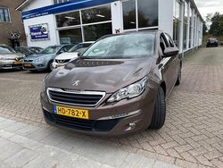 Bruin Gebruikt 2015 Peugeot 308 Style Hatchback | € 9.995 (Eerlijke prijs)