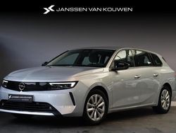 Grijs Gebruikt 2023 Opel Astra Edition Stationwagen | € 20.895 (Eerlijke prijs)