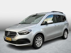 Zilver Gebruikt 2023 Mercedes 180 Sedan | € 47.950