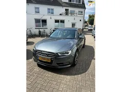 Grijs, metallic lak Gebruikt 2014 Audi A3 Sportback Ambition Hatchback | € 9.450 (Goede deal)