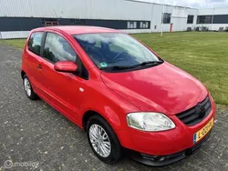 Rood Gebruikt 2009 VW Fox Trendline Hatchback | € 1.999 (Eerlijke prijs)