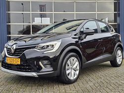 Zwart (metallic) Gebruikt 2023 Renault Captur Evolution SUV | € 19.950 (Eerlijke prijs)