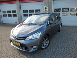 Grijs, metallic lak Gebruikt 2014 Toyota Verso Business Edition MPV | € 14.500 (Duur)