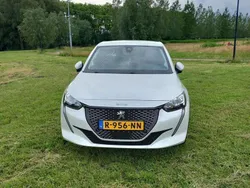 Wit Gebruikt 2020 Peugeot e-208 Allure Hatchback | € 13.500 (Goede deal)