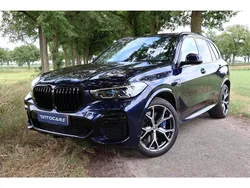 Blauw Gebruikt 2022 BMW X5 Executive SUV | € 67.600 (Eerlijke prijs)