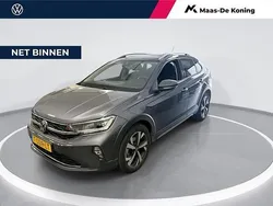 Grijs, metallic lak Gebruikt 2023 VW Taigo Style SUV | € 25.440 (Goede deal)
