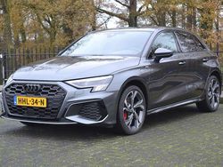 Grijs Gebruikt 2024 Audi A3 Sportback e-tron Advanced Hatchback | € 37.450 (Iets duurder)