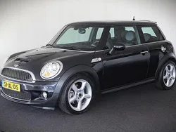 Zwart Gebruikt 2007 Mini Cooper S Hatchback | € 7.500 (Eerlijke prijs)