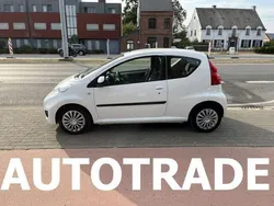Wit Gebruikt 2010 Peugeot 107 Hatchback | € 5.900