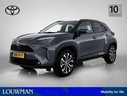 Grijs, metallic lak Gebruikt 2024 Toyota Yaris Cross Limited SUV | € 31.950 (Eerlijke prijs)
