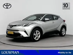 Ultra silver metallic (licht grijs metallic) Gebruikt 2017 Toyota C-HR SUV | € 18.245 (Eerlijke prijs)