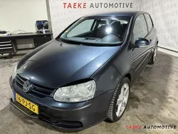 Blauw Gebruikt 2004 VW Golf IV Comfortline Hatchback | € 1.950 (Eerlijke prijs)
