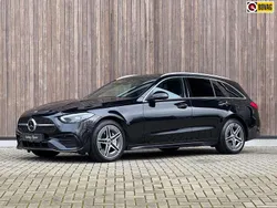 Zwart, metallic lak Gebruikt 2024 Mercedes C300e AMG line Stationwagen | € 45.900 (Super prijs)