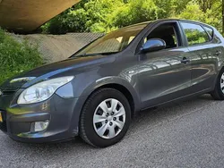 Grijs Gebruikt 2008 Hyundai i30 Dynamiq Hatchback | € 1.250 (Eerlijke prijs)