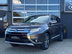 Bruin Gebruikt 2017 Mitsubishi Outlander Instyle SUV | € 19.950 (Iets duurder)