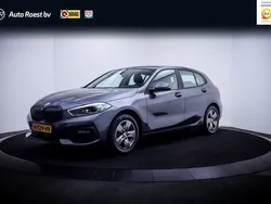 Grijs Gebruikt 2020 BMW 118 Executive Hatchback | € 19.950 (Eerlijke prijs)
