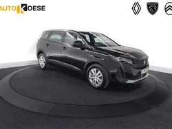 Zwart, metallic lak Gebruikt 2023 Peugeot 5008 Business-Line MPV | € 27.900 (Goede deal)