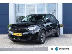 Zwart Gebruikt 2024 Fiat 600 Urban SUV | € 27.400 (Eerlijke prijs)