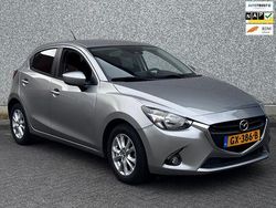 Grijs Gebruikt 2015 Mazda 2 Hatchback | € 8.599 (Eerlijke prijs)