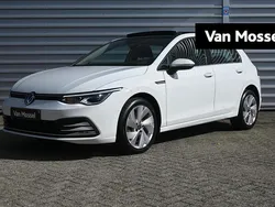 Wit Gebruikt 2020 VW Golf VII Business Hatchback | € 20.845 (Goede deal)