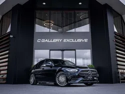 Zwart, metallic lak Gebruikt 2022 Mercedes C300 AMG line Sedan | € 56.995 (Eerlijke prijs)