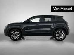 Zwart Nieuw 2025 Jeep Avenger Summit SUV | € 40.995 (Duur)