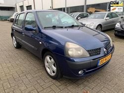 Blauw Gebruikt 2003 Renault Clio II Hatchback | € 1.295 (Goede deal)