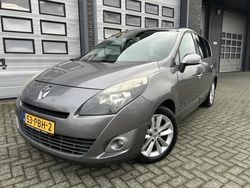 Grijs Gebruikt 2011 Renault Grand Scénic III MPV | € 4.499 (Eerlijke prijs)