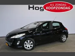 Zwart Gebruikt 2008 Peugeot 308 Hatchback | € 2.440 (Eerlijke prijs)
