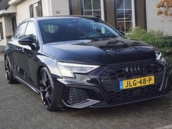 Zwart (metallic) Gebruikt 2022 Audi A3 Sportback e-tron S-Line Hatchback | € 34.450 (Iets duurder)