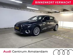 Grijs Gebruikt 2023 Audi A3 Sportback Advanced Hatchback | € 27.849 (Goede deal)