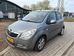 Grijs Gebruikt 2011 Opel Agila Edition Hatchback | € 4.290 (Eerlijke prijs)