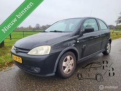 Zwart (metallic) Gebruikt 2002 Opel Corsa Elegance Hatchback | € 799 (Super prijs)