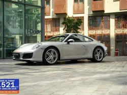 Grijs Gebruikt 2017 Porsche 911 Carrera 4 Coupé | € 94.950