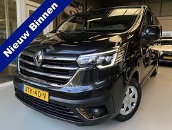 Zwart Gebruikt 2023 Renault Trafic Business Van | € 26.450 (Iets duurder)