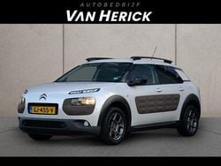 Wit Gebruikt 2015 Citroën C4 Cactus PureTech Hatchback | € 7.445 (Eerlijke prijs)