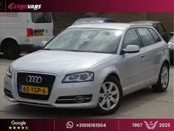 Grijs, metallic lak Gebruikt 2012 Audi A3 Sportback Ambition Hatchback | € 9.950 (Eerlijke prijs)