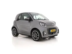 Dark gray metallic (matt) Gebruikt 2020 Smart ForTwo Electric Drive Brabus Coupé | € 10.145 (Eerlijke prijs)